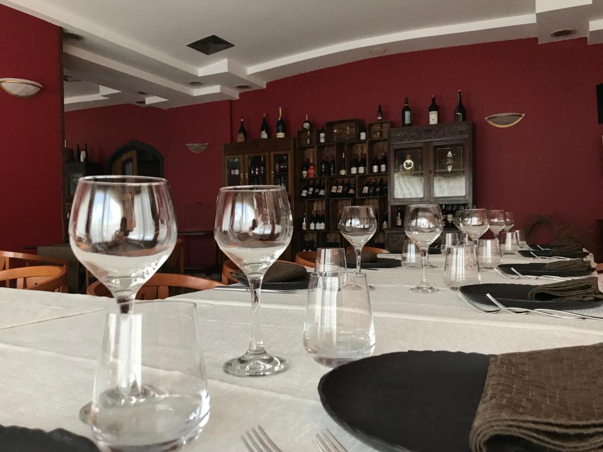 Hotel Scrivano Рандаццо Екстер'єр фото